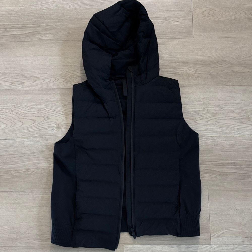 EUC lululemon puffer vest sz 8